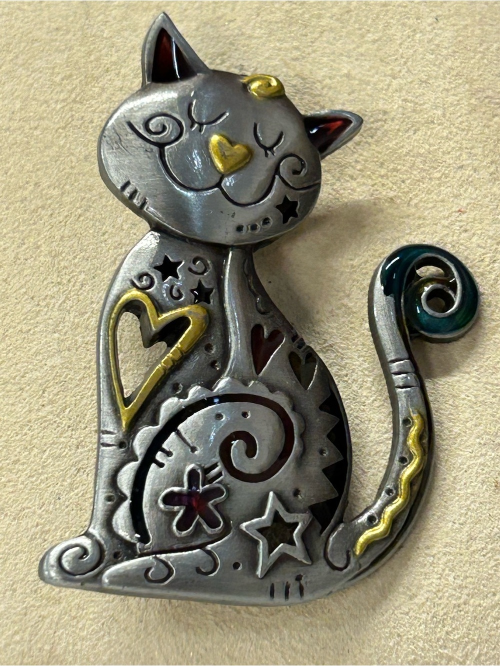 Adorable Vintage Cat Brooch